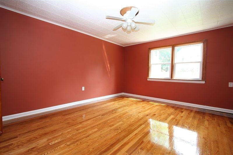 548 Fremont Ave NW - Photo 2 of 8