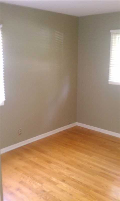 1225 Travis St NE - Photo 3 of 12