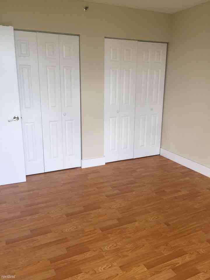 Del Vista - Photo 2 of 10