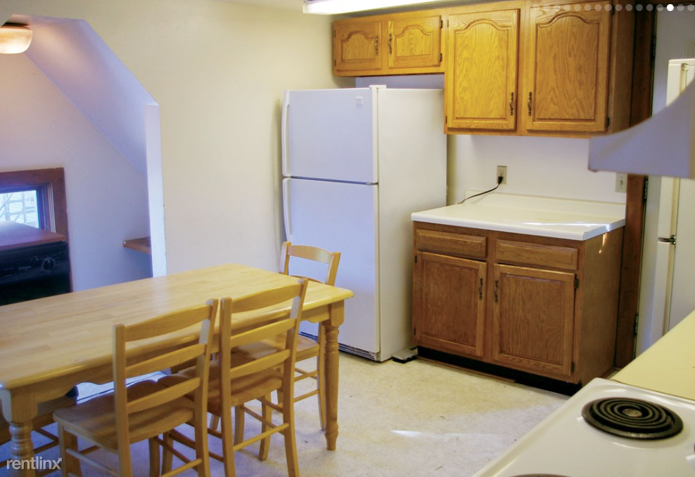 110 W Johnson St - Photo 2 of 4