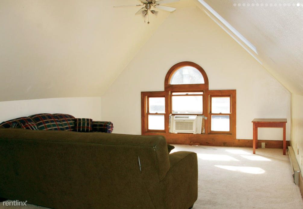 110 W Johnson St - Photo 3 of 4