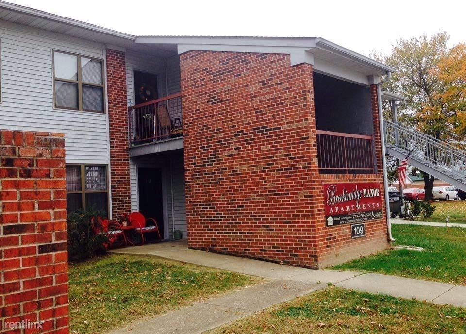 Breck Manor - Photo 2 of 2