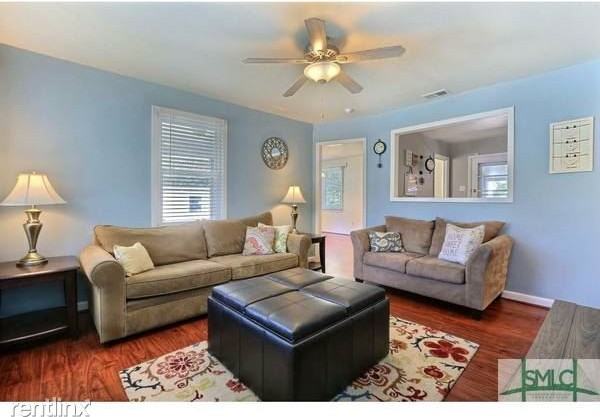 8512 Hurst Ave - Photo 3 of 17