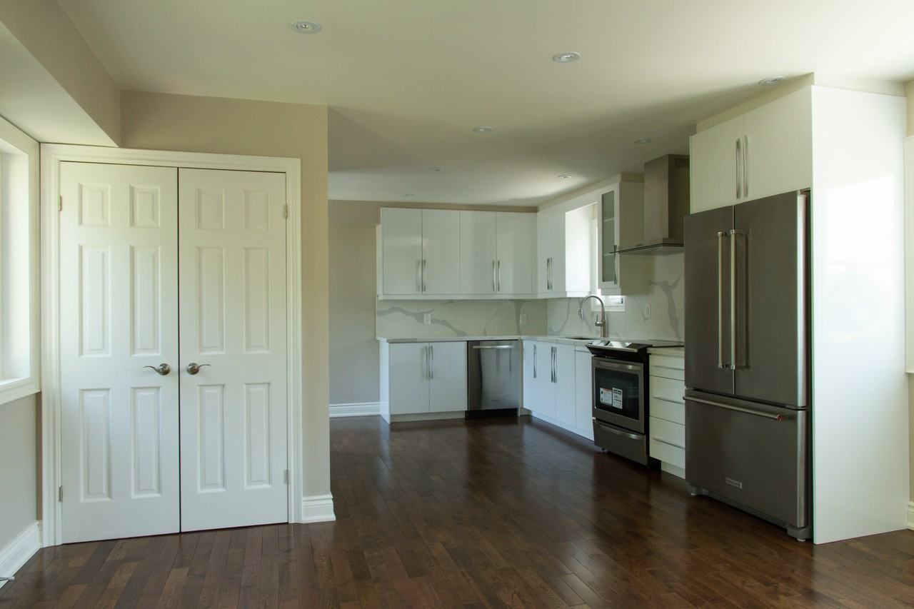 317 Cedarvale Avenue - Photo 3 of 11