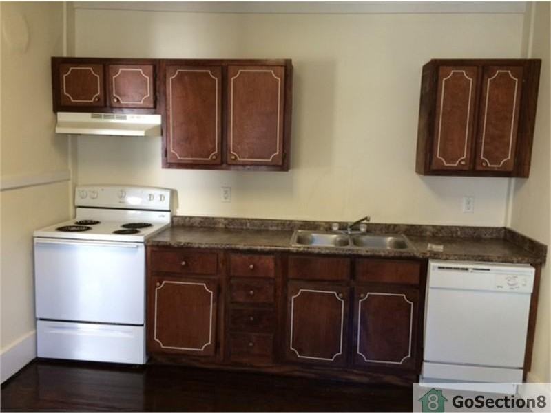113 N Carlen St - Photo 3 of 13