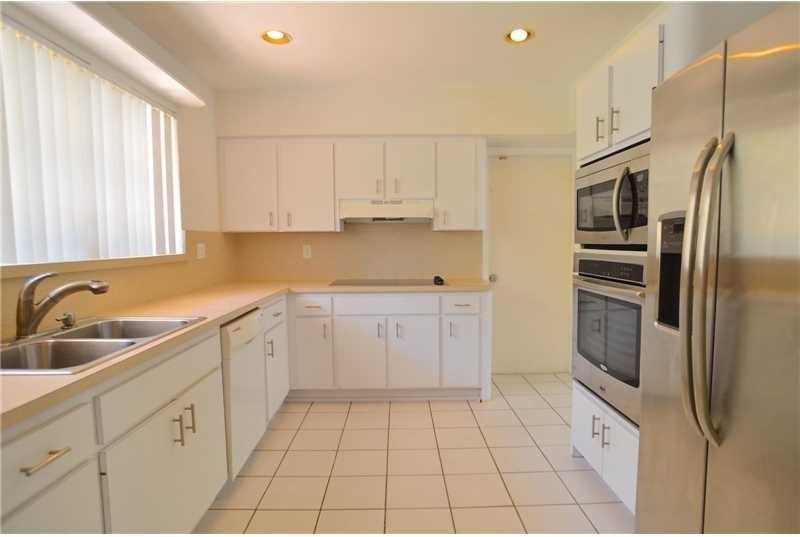 6901 Almansa St - Photo 2 of 3