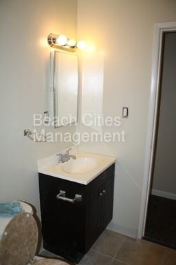 2169 Pine Ave #1 - Photo 3 of 13