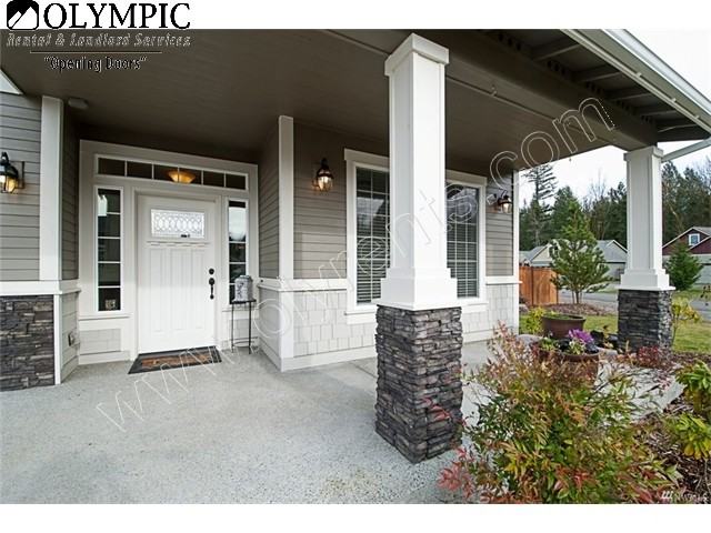 4202 Riverwood Dr SE - Photo 2 of 16