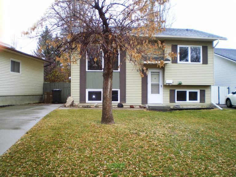 636 Columbia Blvd W, Lethbridge, AB T1K 5T3 3 Bedroom Apartment for Rent PadMapper