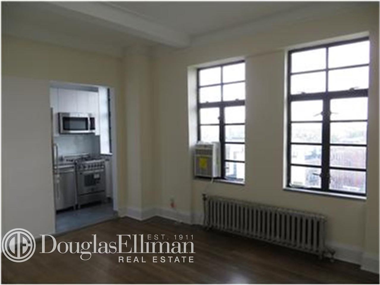 Sheridan Square & W. 4th St. #5E