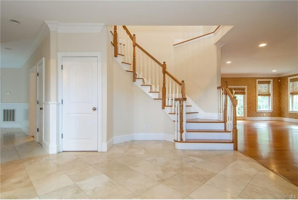 32 Tea House Ln - Photo 2 of 22