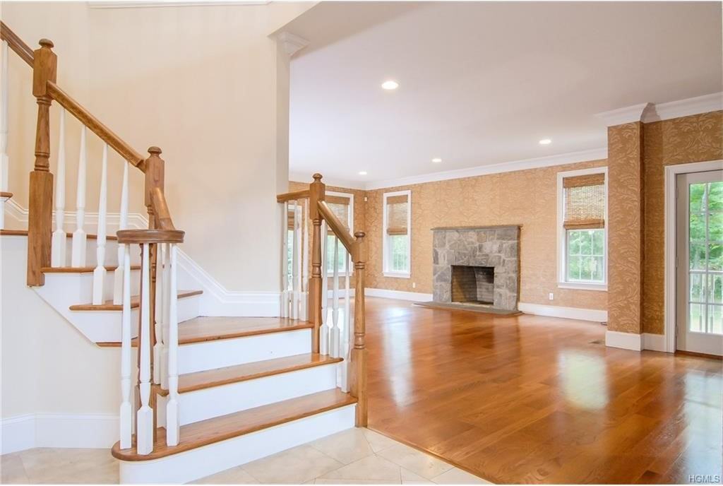 32 Tea House Ln - Photo 3 of 22