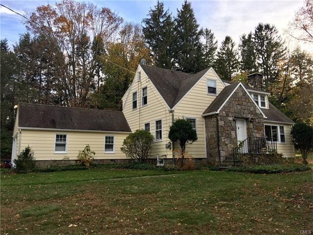 1306 Rock Rimmon Rd - Photo 2 of 7