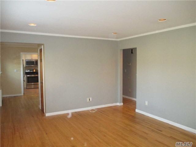 31 Evelyn Ln - Photo 3 of 16