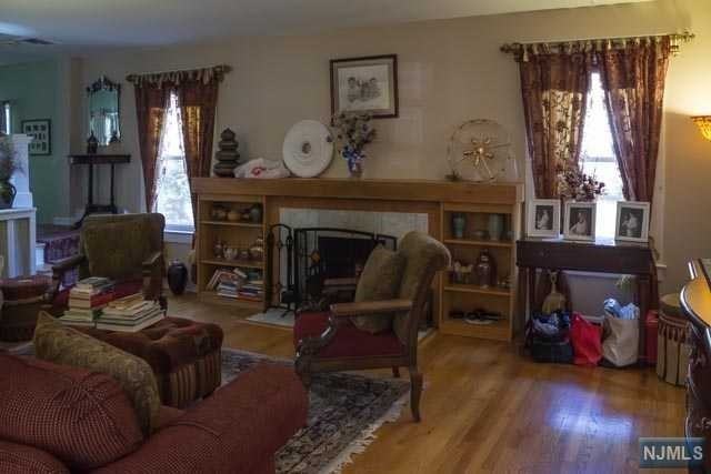 591 Sylvan Pl - Photo 3 of 19