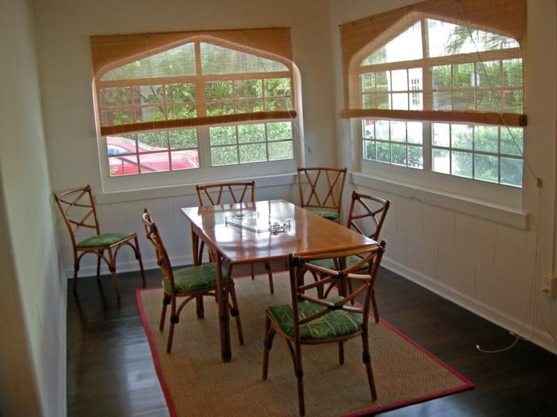 246 Oleander Ave - Photo 2 of 10