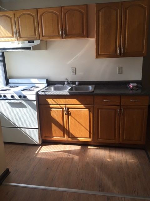 125 South McDonald Street - Photo 2 of 14