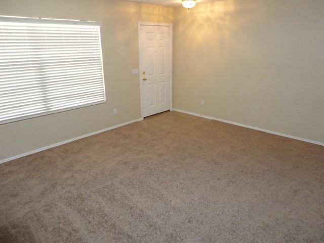 3328 W Apollo Rd - Photo 2 of 13