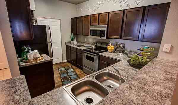 1207 South Dairy Ashford Road - Photo 5 of 10