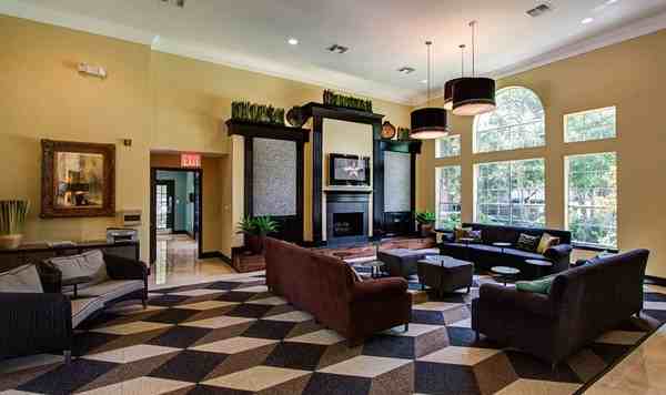 1207 South Dairy Ashford Road - Photo 6 of 10