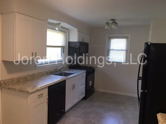 1052 Kuhlman Ln - Photo 3 of 6