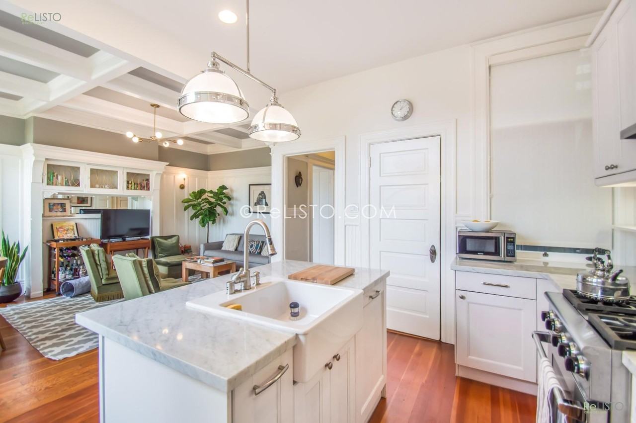 367 Fair Oaks Street - Photo 2 of 3