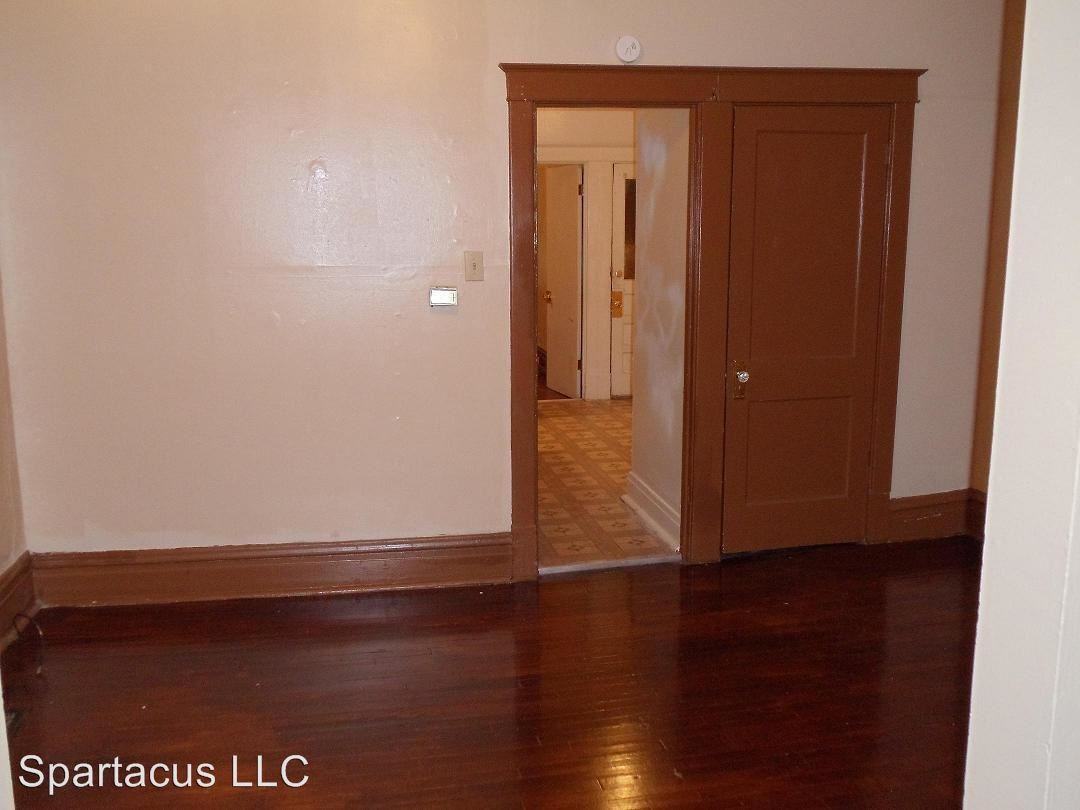 3706 Meramec - Photo 3 of 4