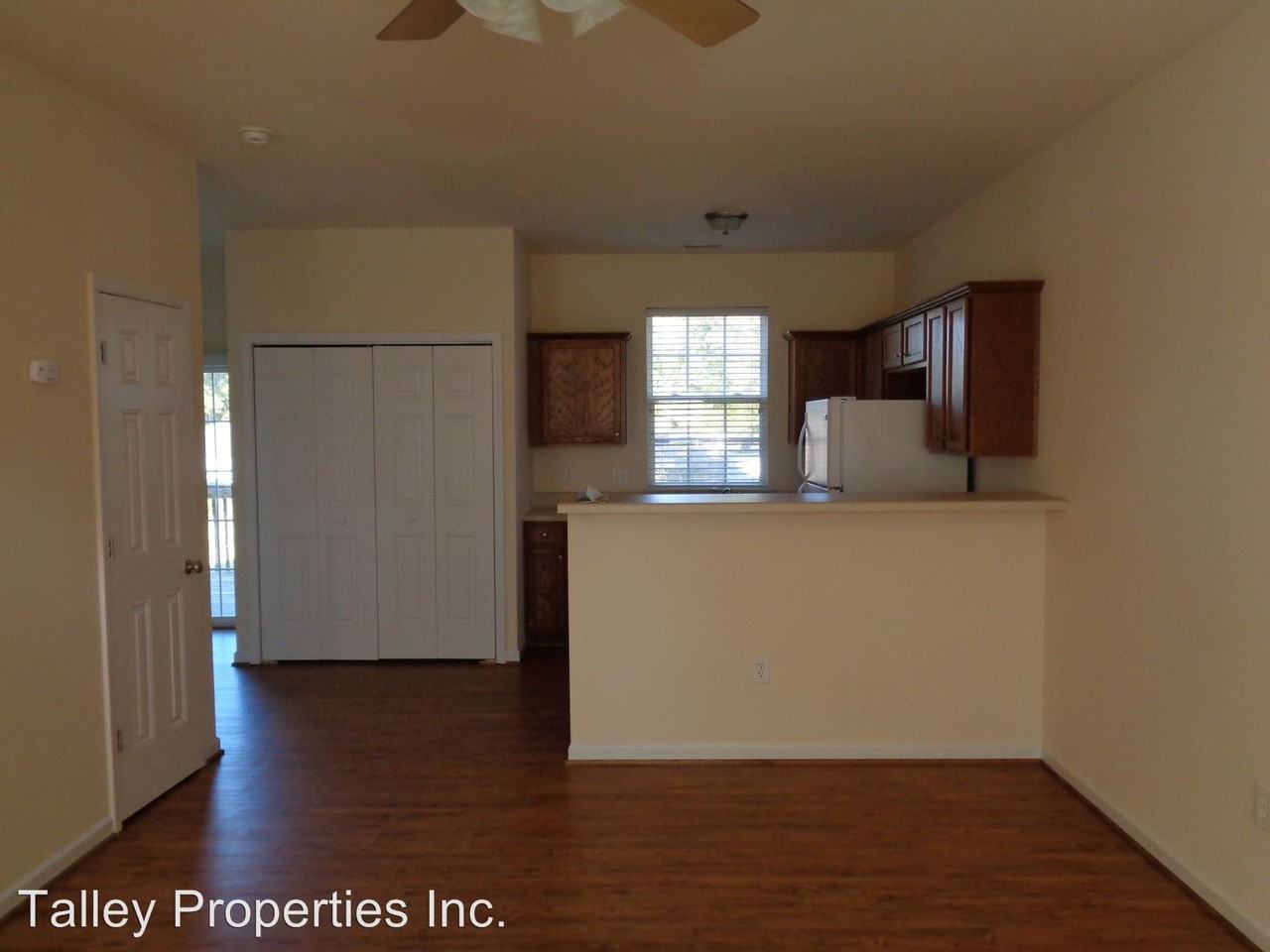 171 Bishop Ln - Photo 2 of 7