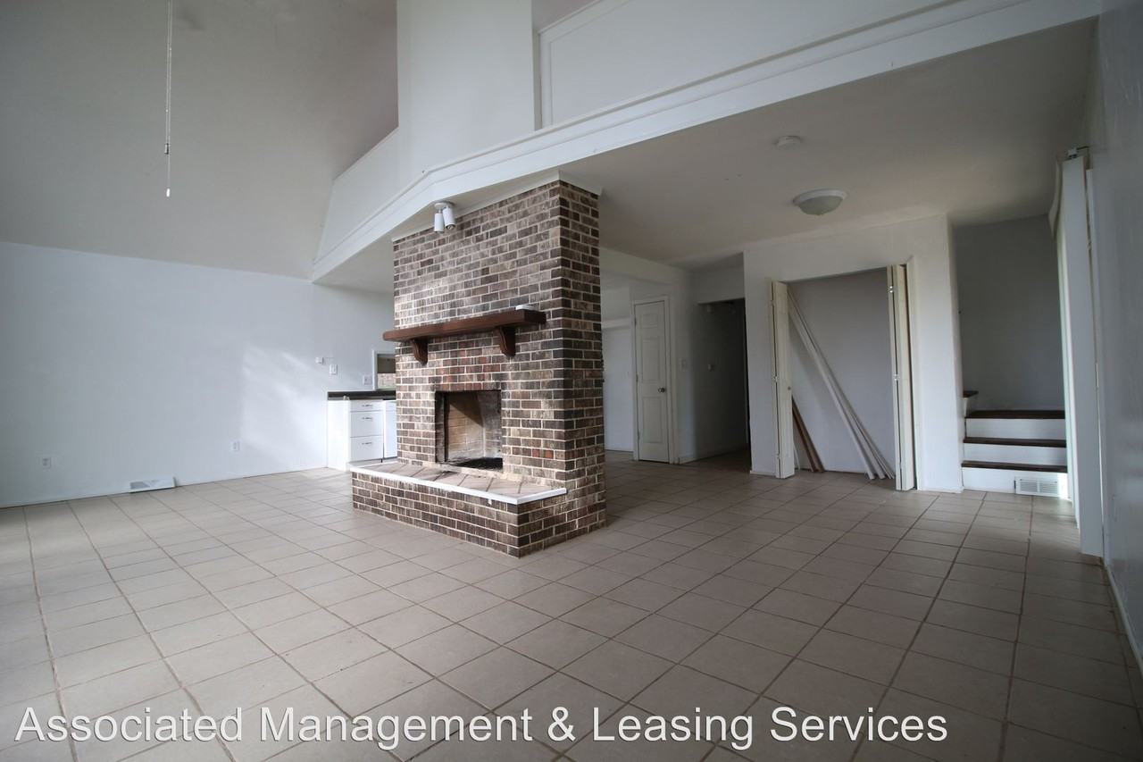 111 Arizona St - Photo 3 of 15