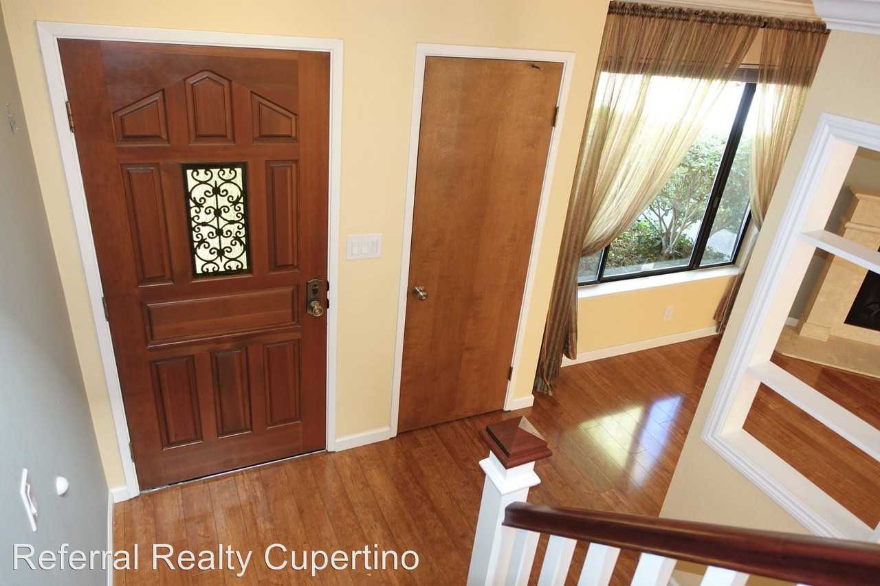 803 Curtis St - Photo 2 of 27