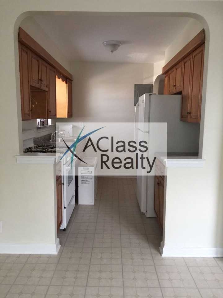 3011 50th Street - Photo 2 of 6