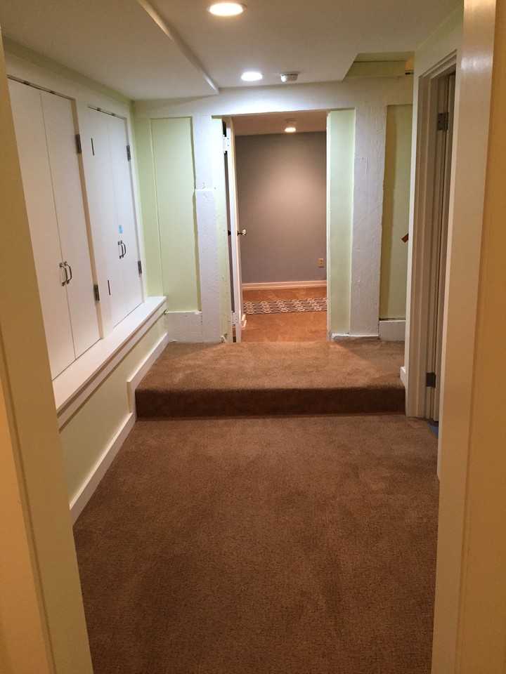 605b Lake Washington Boulevard East - Photo 3 of 8