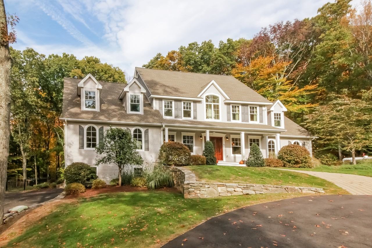 36 Aunt Pattys Ln W - Photo 2 of 45