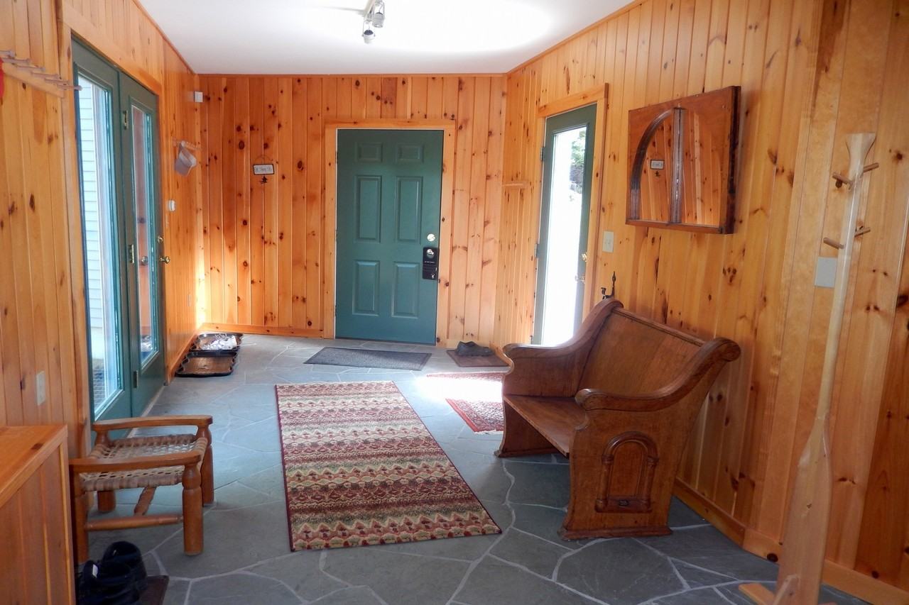 290 Summit View Rd - Photo 2 of 26