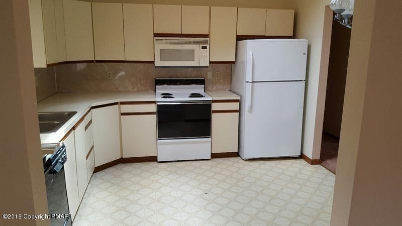 159 Arthur Ln - Photo 3 of 13