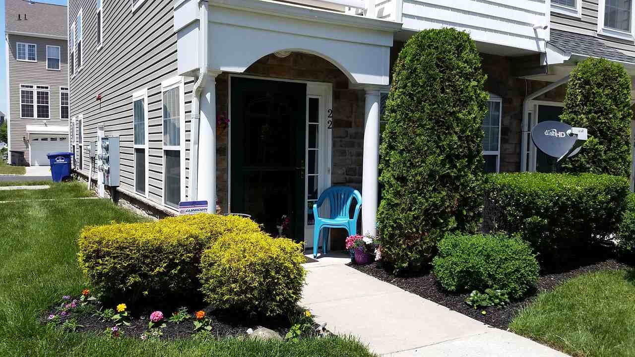 22 Swan Ct - Photo 3 of 24