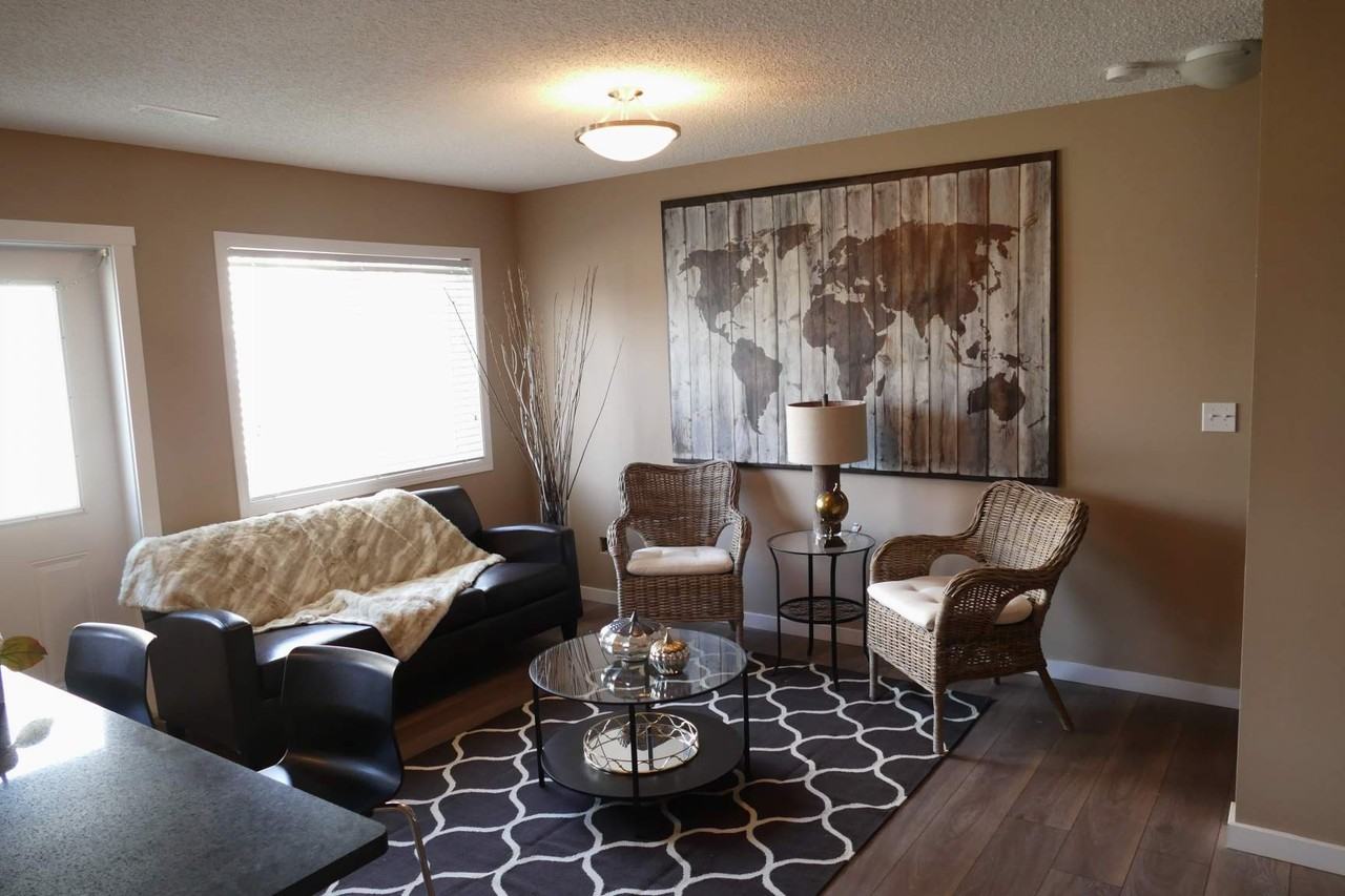 8401 Southfort Boulevard - Photo 3 of 10