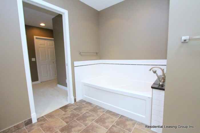 1121 Premier Way SW - Photo 3 of 30