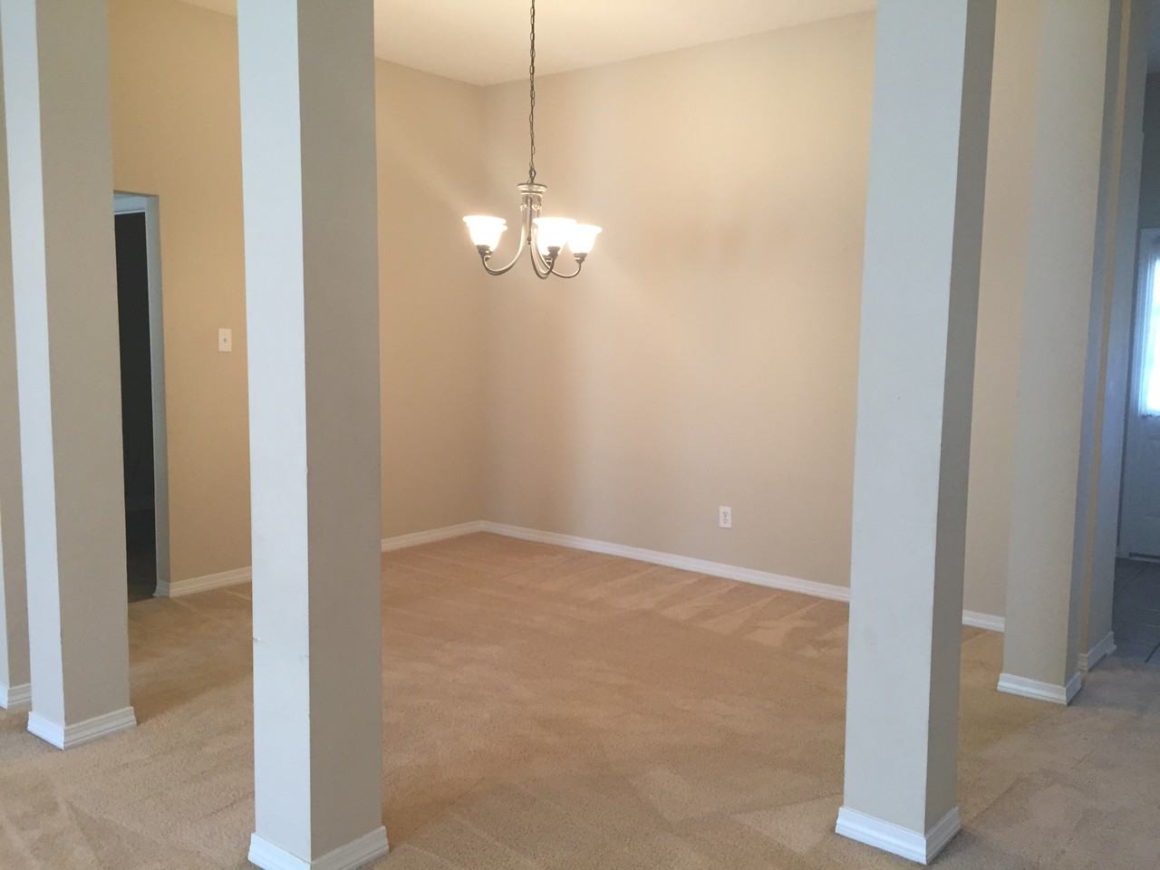 1776 Kendall Ct - Photo 3 of 9