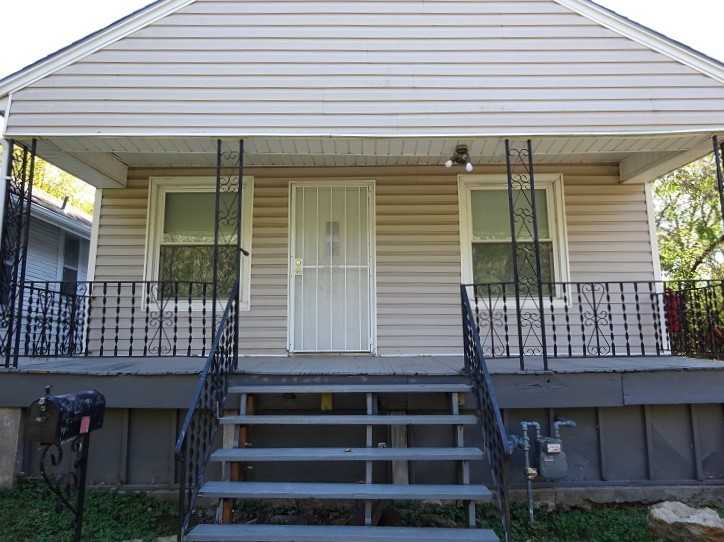 6225 E 14 St - Photo 2 of 14