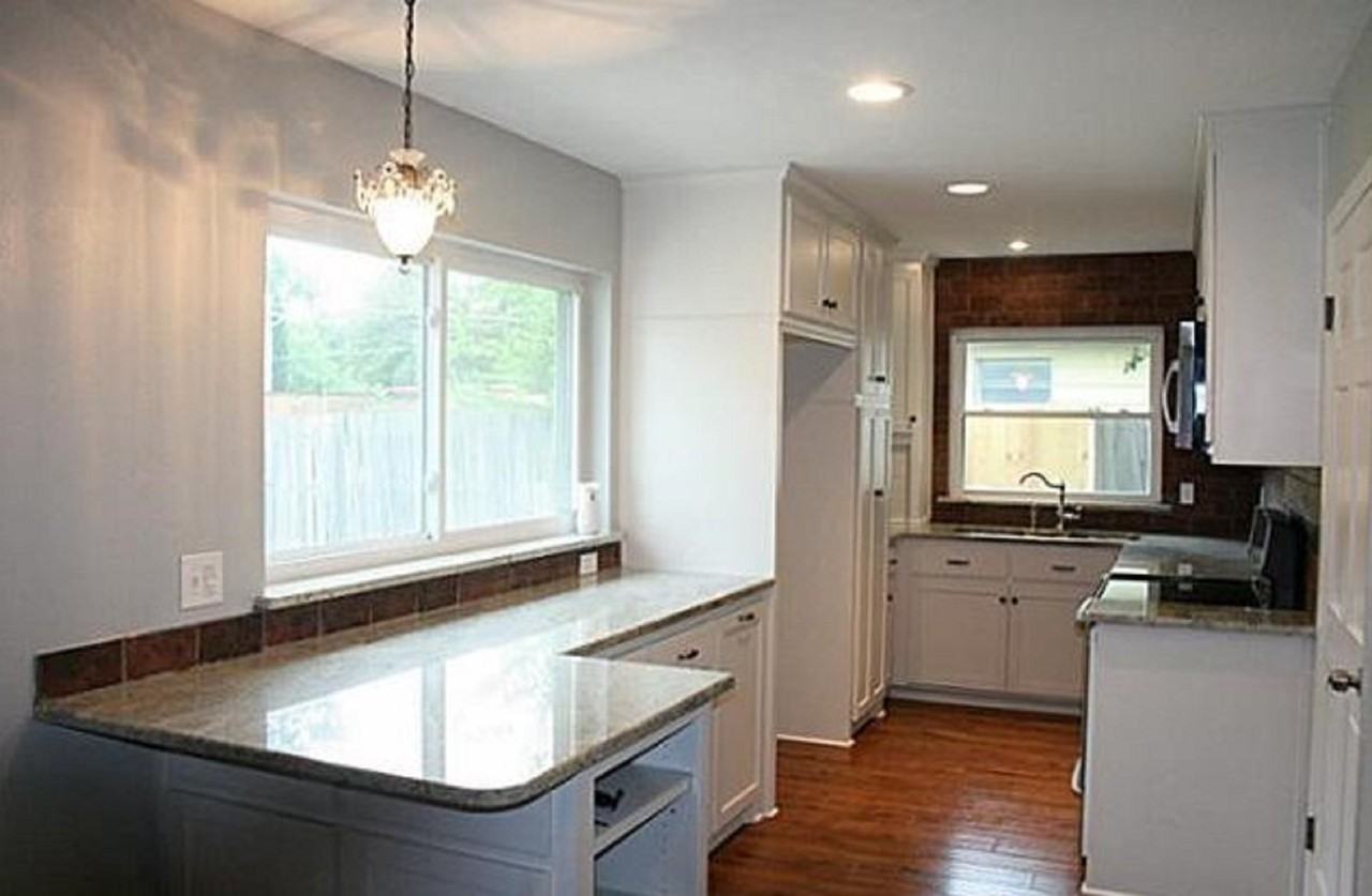 107 Wake Dr - Photo 2 of 5