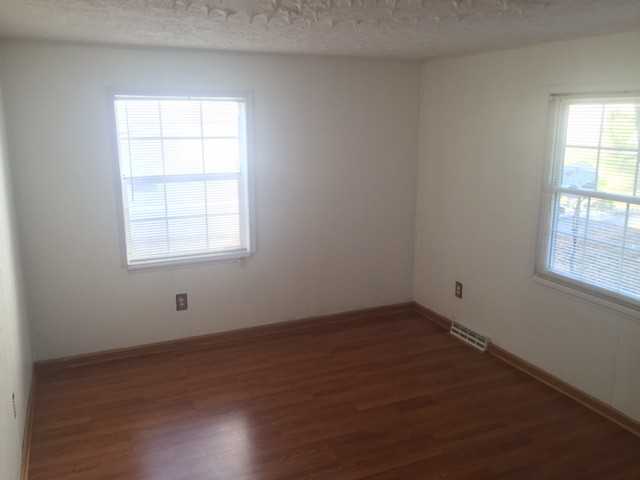 1112 Worthington Ct - Photo 2 of 13