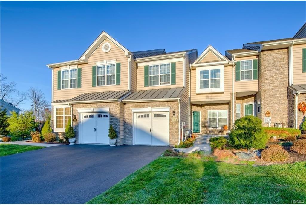 1226 Hustis Dr - Photo 3 of 20