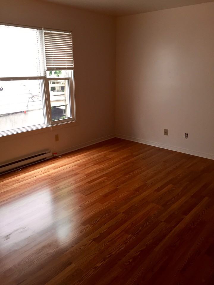 187 Alfred Street #A - Photo 3 of 4