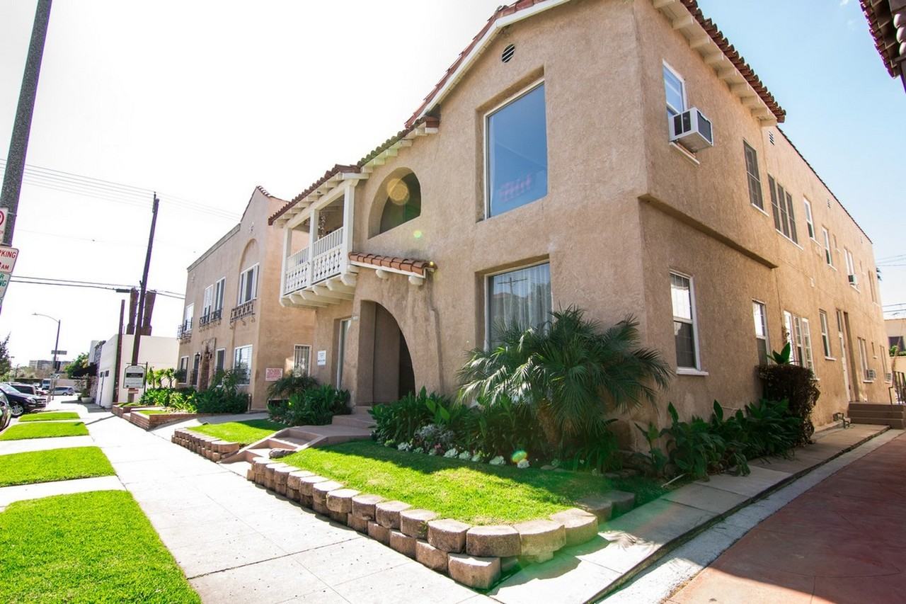 315 Curson - Photo 2 of 9