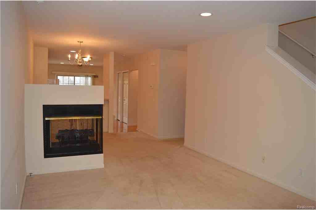 478 Village Ln #8 - Photo 3 of 50