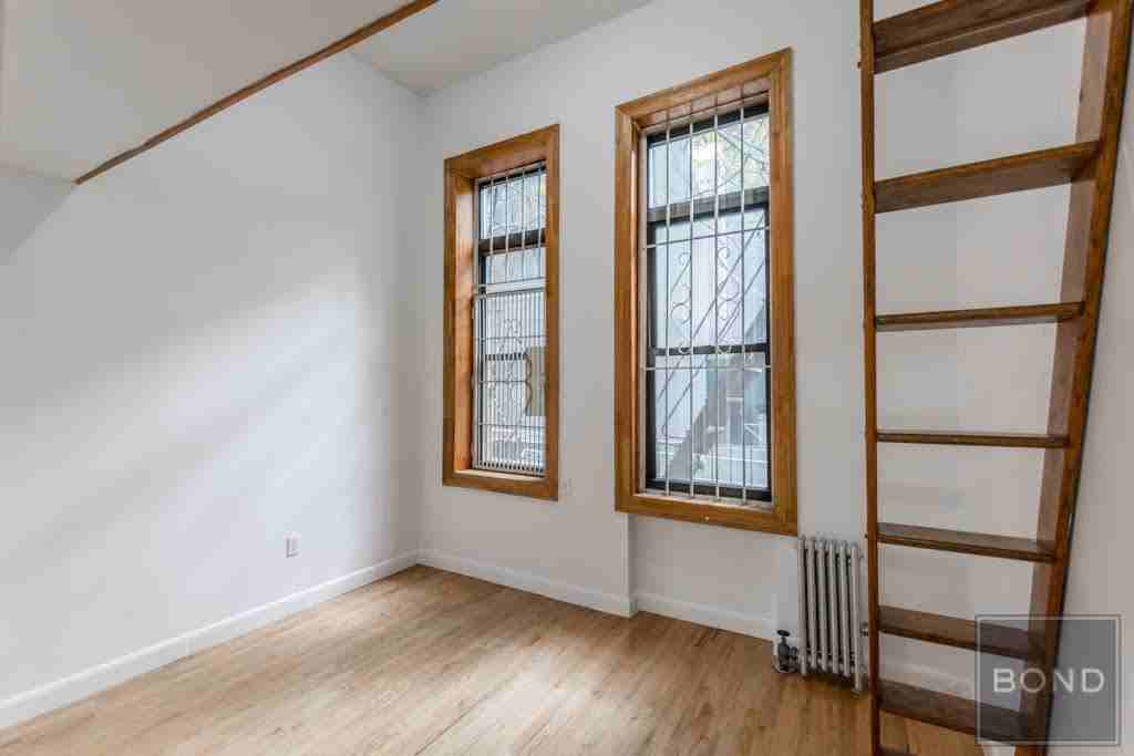 9th Ave & W 56th St #vv