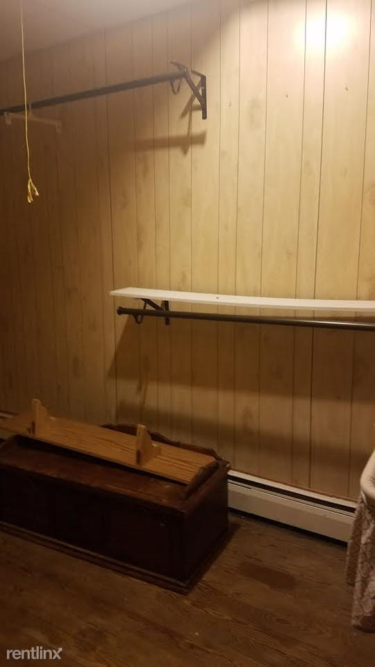 575 E Market St - Photo 3 of 9