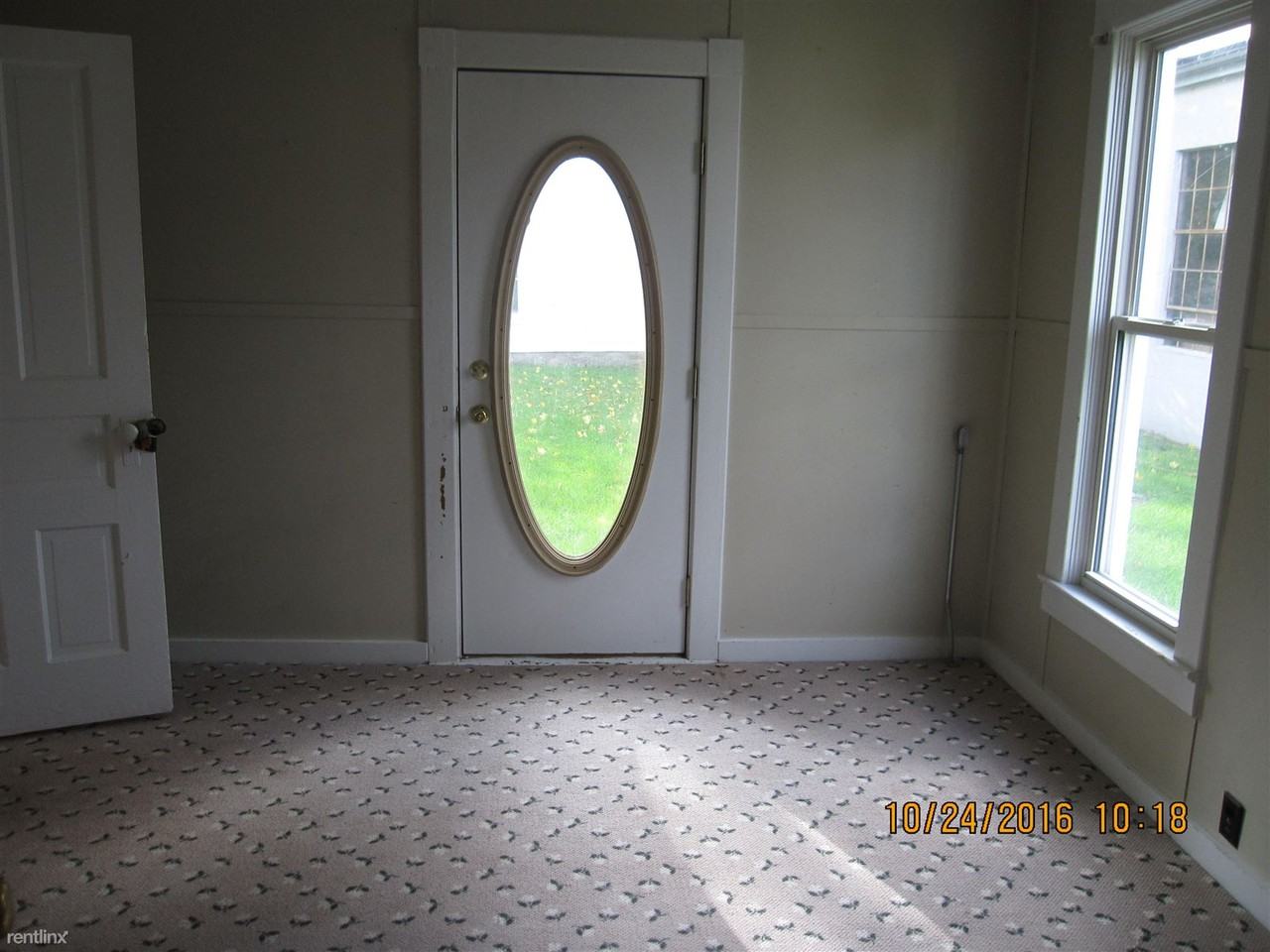 830 W Main St - Photo 3 of 8