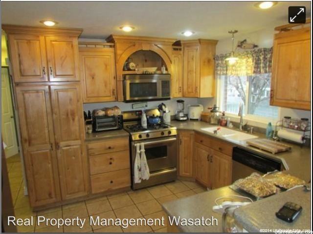 2291 Longmeadow Dr - Photo 2 of 16
